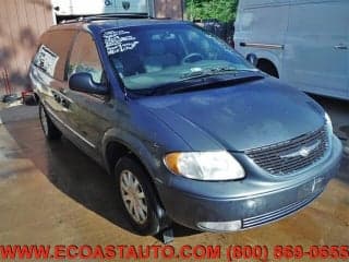 Chrysler 2002 Town and Country