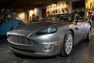 Aston Martin 2004 V12 Vanquish