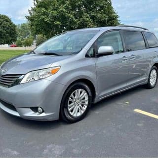 Toyota 2011 Sienna