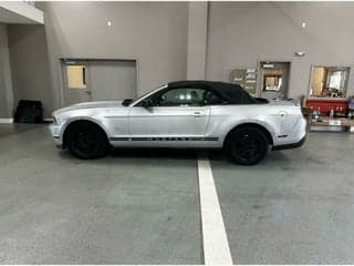 Ford 2010 Mustang