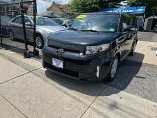 Scion 2014 xB