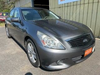 Infiniti 2011 G37