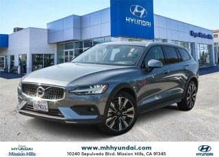 Volvo 2021 V60 Cross Country