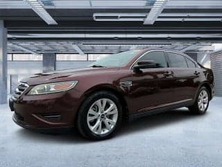 Ford 2010 Taurus