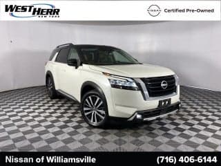 Nissan 2022 Pathfinder