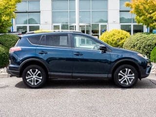 Toyota 2017 RAV4