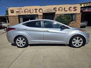 Hyundai 2012 Elantra