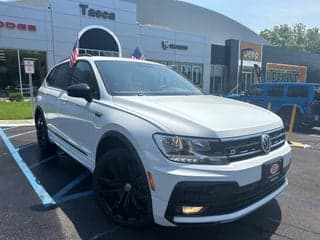 Volkswagen 2021 Tiguan