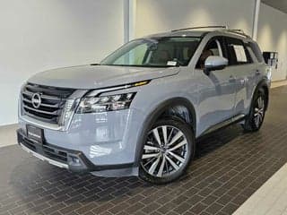 Nissan 2022 Pathfinder