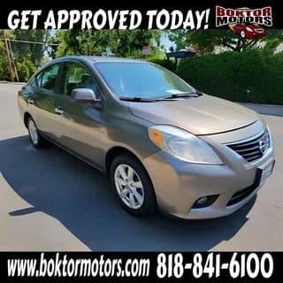 Nissan 2012 Versa