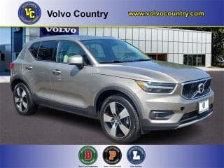 Volvo 2022 XC40