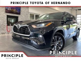 Toyota 2021 Highlander