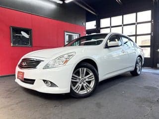 Infiniti 2011 G25