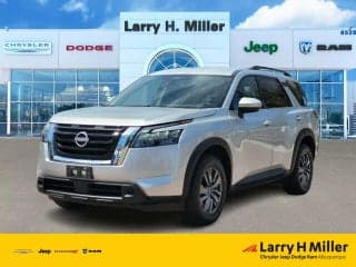 Nissan 2023 Pathfinder