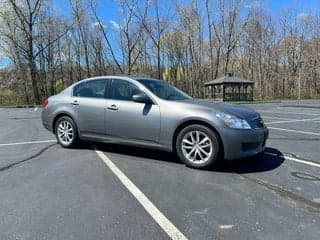 Infiniti 2009 G37