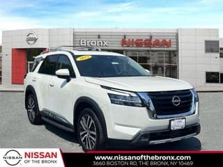 Nissan 2022 Pathfinder