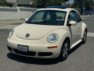 Volkswagen 2006 New Beetle