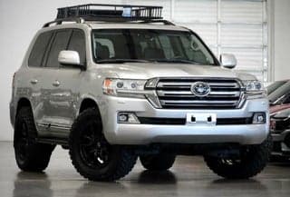 Toyota 2017 Land Cruiser