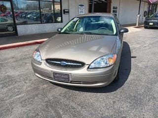 Ford 2002 Taurus