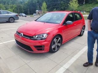 Volkswagen 2016 Golf R