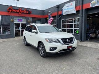 Nissan 2017 Pathfinder