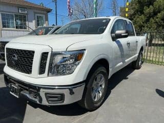 Nissan 2019 Titan