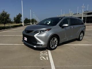 Toyota 2021 Sienna