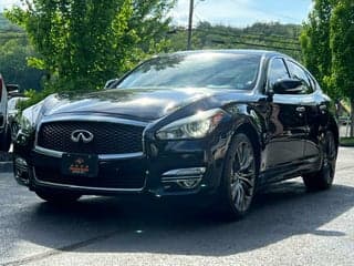 Infiniti 2017 Q70