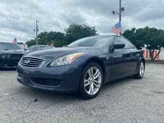 Infiniti 2010 G37