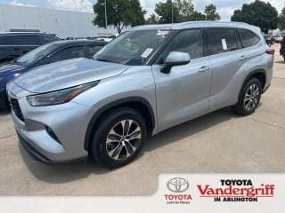 Toyota 2022 Highlander