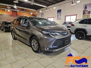 Toyota 2021 Sienna