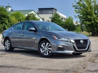 Nissan 2021 Altima