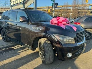 Infiniti 2011 QX56