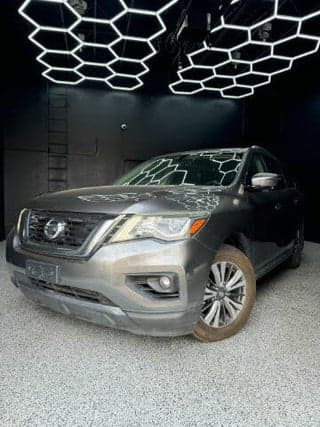 Nissan 2017 Pathfinder