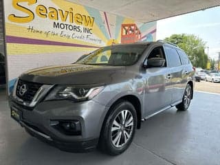 Nissan 2017 Pathfinder