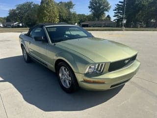 Ford 2006 Mustang