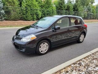 Nissan 2012 Versa