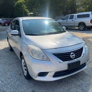 Nissan 2012 Versa