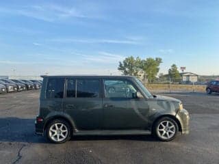 Scion 2004 xB