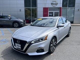 Nissan 2021 Altima