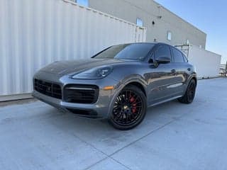 Porsche 2022 Cayenne