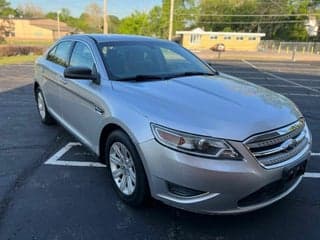 Ford 2010 Taurus