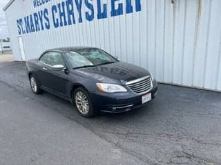 Chrysler 2011 200